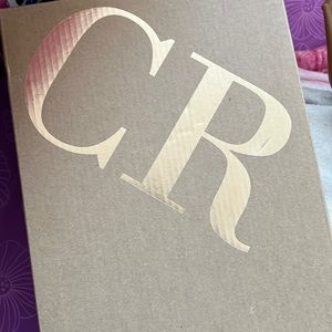 Women’s heels never woren bright orange w. Suede